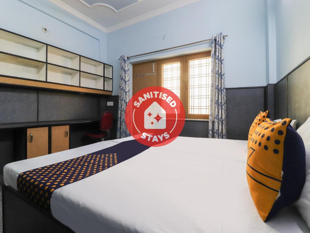 Spot On 82236 Aryan Home Stay Jhājra Extérieur photo