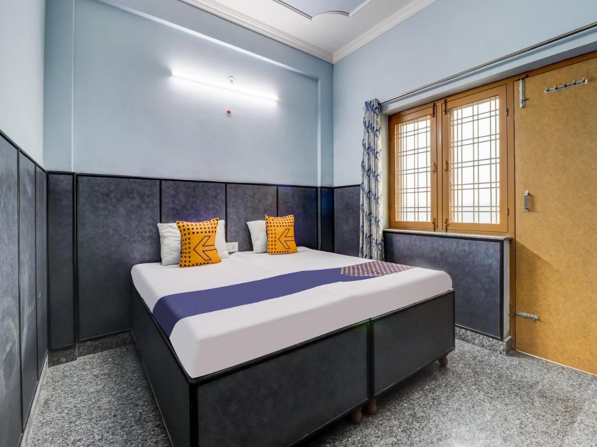 Spot On 82236 Aryan Home Stay Jhājra Extérieur photo