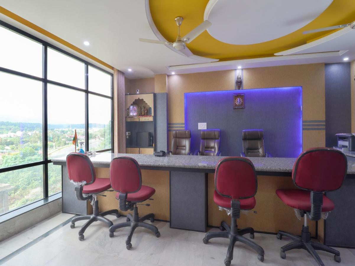 Spot On 82236 Aryan Home Stay Jhājra Extérieur photo