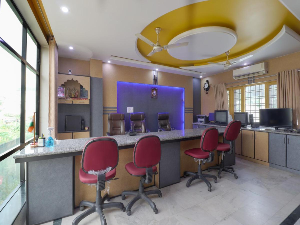 Spot On 82236 Aryan Home Stay Jhājra Extérieur photo